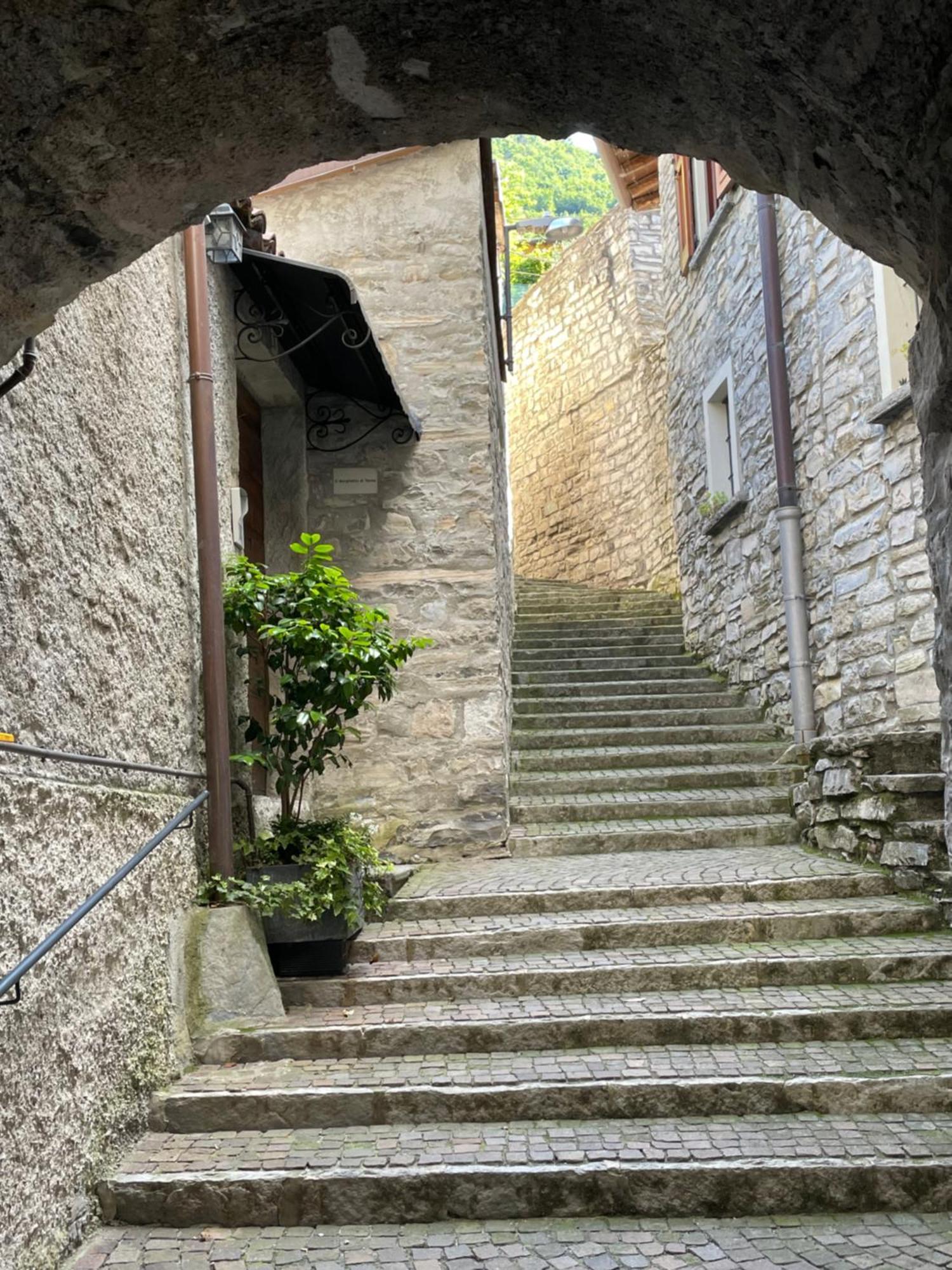 Il Borghetto Di Torno Exterior foto